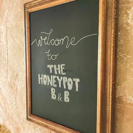 The Honeypot Santu Pietru